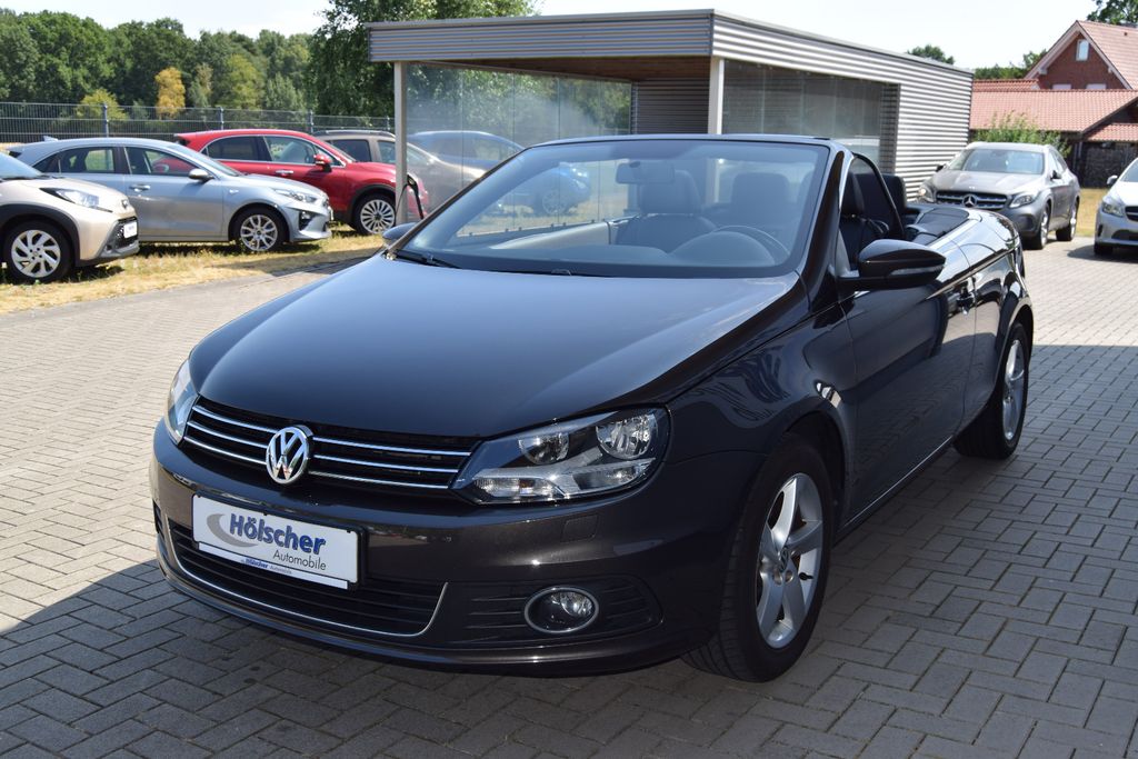 Volkswagen Eos, Sport & Style,Navi,Leder,Sitzh,Parks,,,,,, Schaltgetriebe, aus dem Bestand von Hölscher Automobile Nordkirchen-Capelle — Ansicht 3