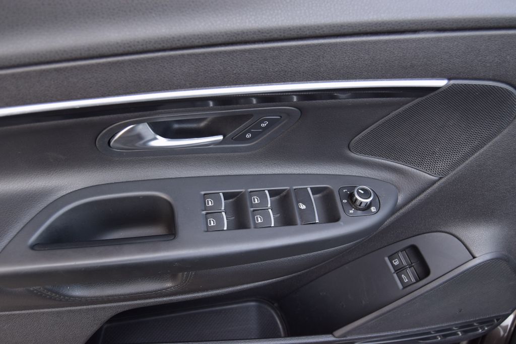 Volkswagen Eos, Sport & Style,Navi,Leder,Sitzh,Parks,,,,,, Schaltgetriebe, aus dem Bestand von Hölscher Automobile Nordkirchen-Capelle — Ansicht 8