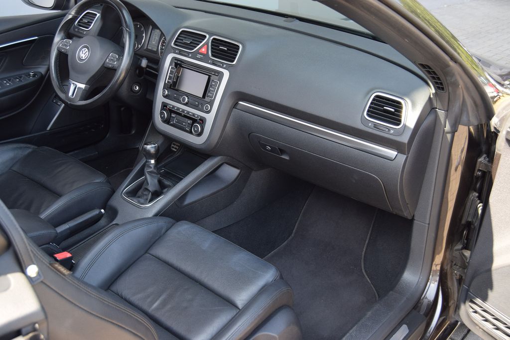 Volkswagen Eos, Sport & Style,Navi,Leder,Sitzh,Parks,,,,,, Schaltgetriebe, aus dem Bestand von Hölscher Automobile Nordkirchen-Capelle — Ansicht 13