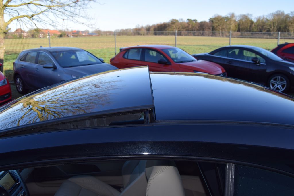 Volkswagen Eos, Sport & Style,Navi,Leder,Xenon,Kam,Sitzh,.., Schaltgetriebe, aus dem Bestand von Hölscher Automobile Nordkirchen-Capelle — Ansicht 9