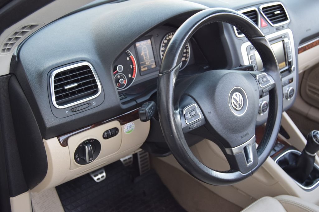 Volkswagen Eos, Sport & Style,Navi,Leder,Xenon,Kam,Sitzh,.., Schaltgetriebe, aus dem Bestand von Hölscher Automobile Nordkirchen-Capelle — Ansicht 12