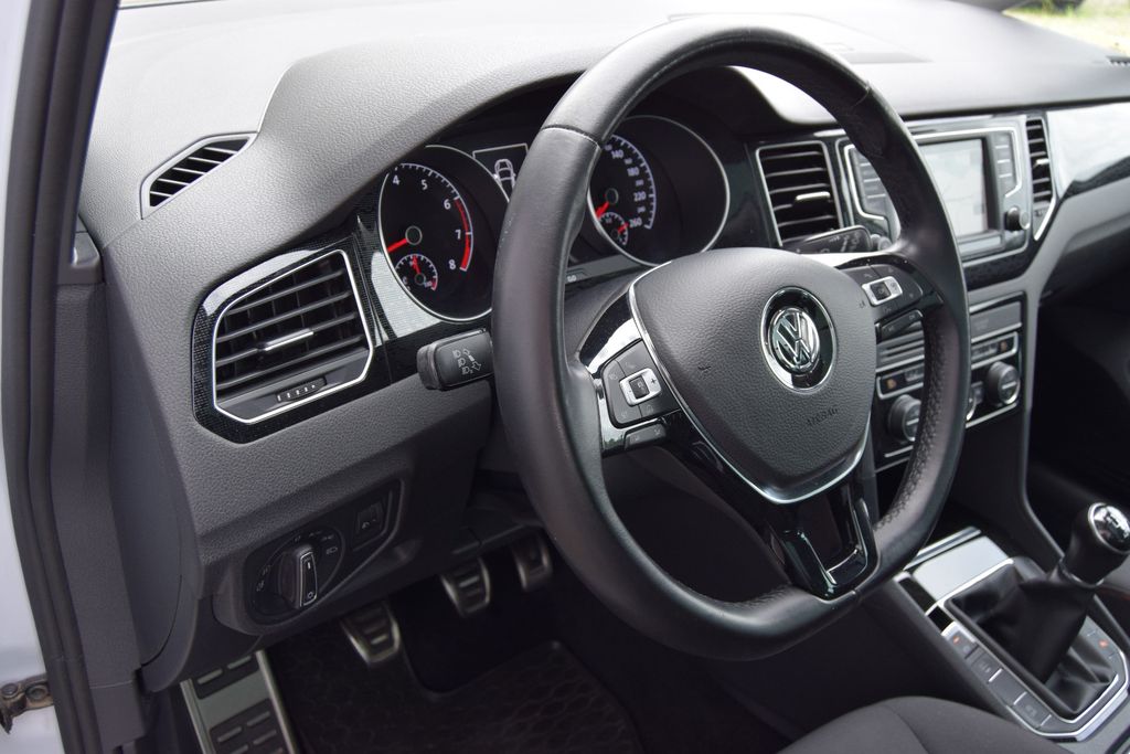 Volkswagen Golf Sportsv, Sound,Navi,Panoramad,Lenkrad&Sitzh, Schaltgetriebe, aus dem Bestand von Hölscher Automobile Nordkirchen-Capelle — Ansicht 10