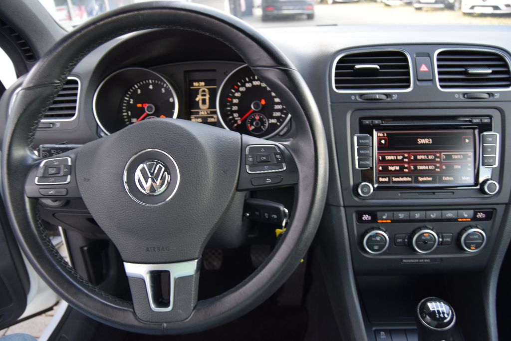 Volkswagen Golf VI Cab, ,Navi,Sitzh,Parks,V&H,Tempomat,, Schaltgetriebe, aus dem Bestand von Hölscher Automobile Nordkirchen-Capelle — Ansicht 13