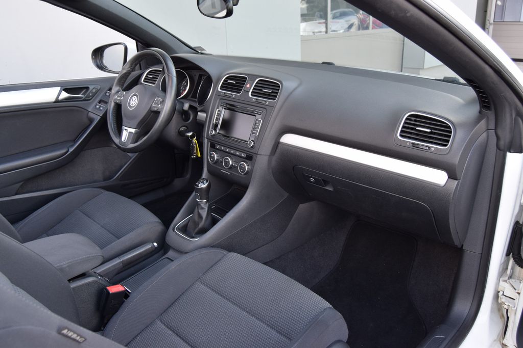 Volkswagen Golf VI Cab, ,Navi,Sitzh,Parks,V&H,Tempomat,, Schaltgetriebe, aus dem Bestand von Hölscher Automobile Nordkirchen-Capelle — Ansicht 14