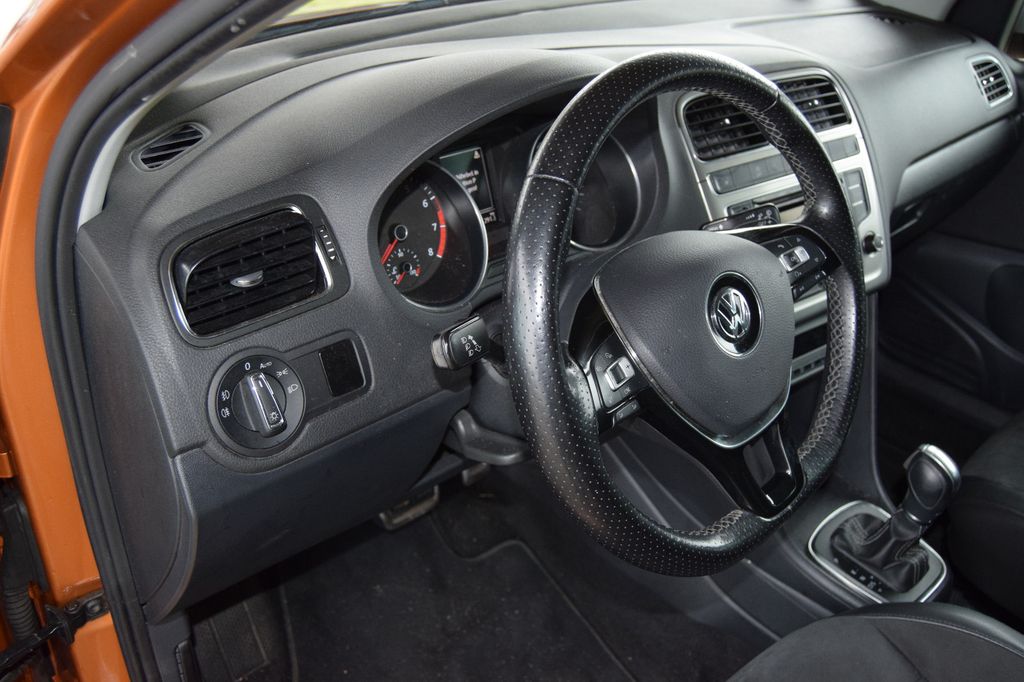 Volkswagen Polo CrossPolo!AUTO! Leder,Sitzh,Parks,V&H,Xenon, Automatik, aus dem Bestand von Hölscher Automobile Nordkirchen-Capelle — Ansicht 10