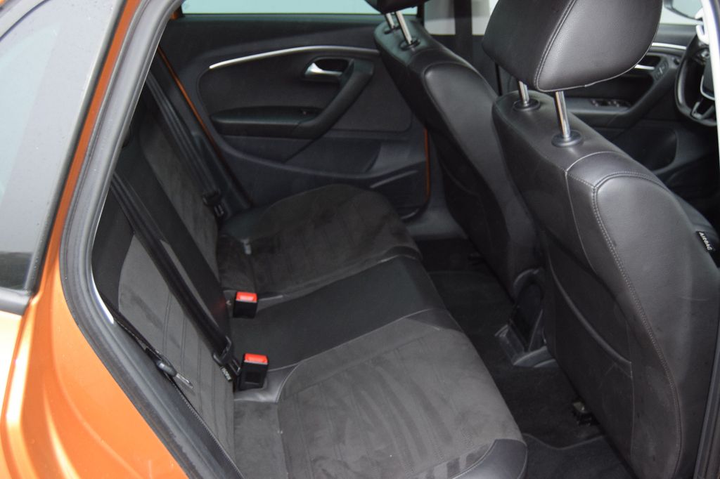 Volkswagen Polo CrossPolo!AUTO! Leder,Sitzh,Parks,V&H,Xenon, Automatik, aus dem Bestand von Hölscher Automobile Nordkirchen-Capelle — Ansicht 13