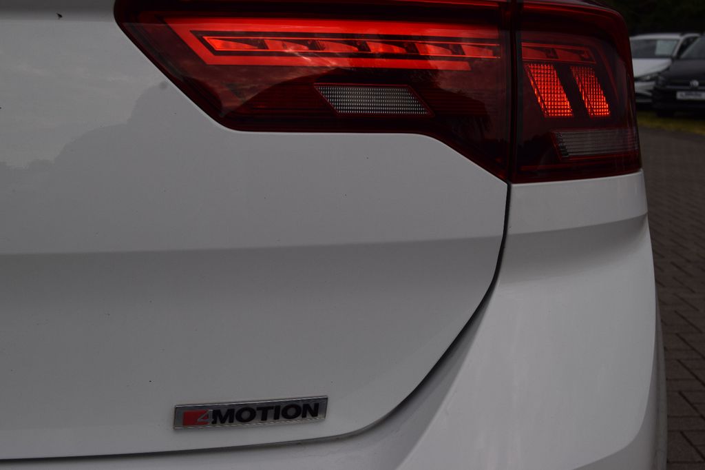 Volkswagen T-Roc 2.0 !AUTOM! 4MOTION Sport,Navi,E.Heckklap,, Automatik, aus dem Bestand von Hölscher Automobile Nordkirchen-Capelle — Ansicht 8