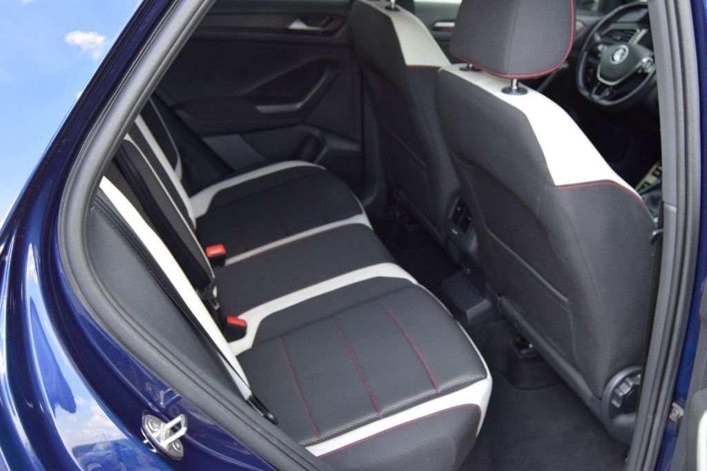 Volkswagen T-Roc !AUTOM!,Navi,Sitzh,Parks,V&H,Leder,Allw,,,, Automatik, aus dem Bestand von Hölscher Automobile Nordkirchen-Capelle — Ansicht 15