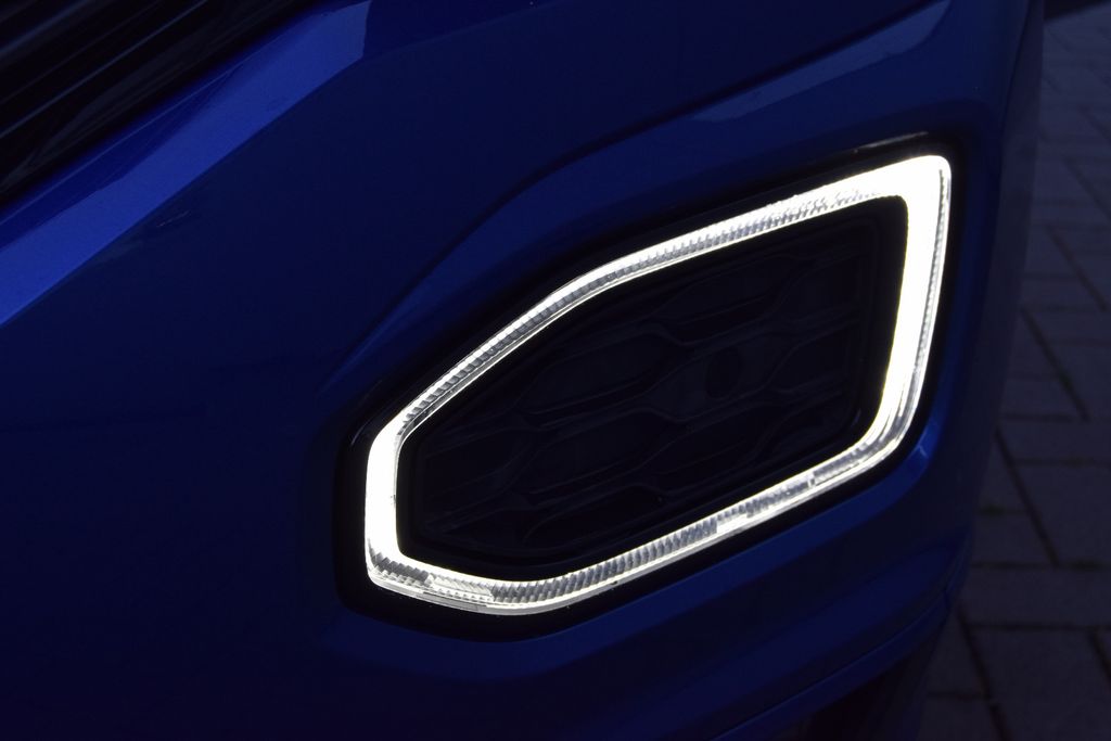 Volkswagen T-Roc!AUTOMATIK! Cab R-Line;Navi,Leder,Lenkradh,, Automatik, aus dem Bestand von Hölscher Automobile Nordkirchen-Capelle — Ansicht 6