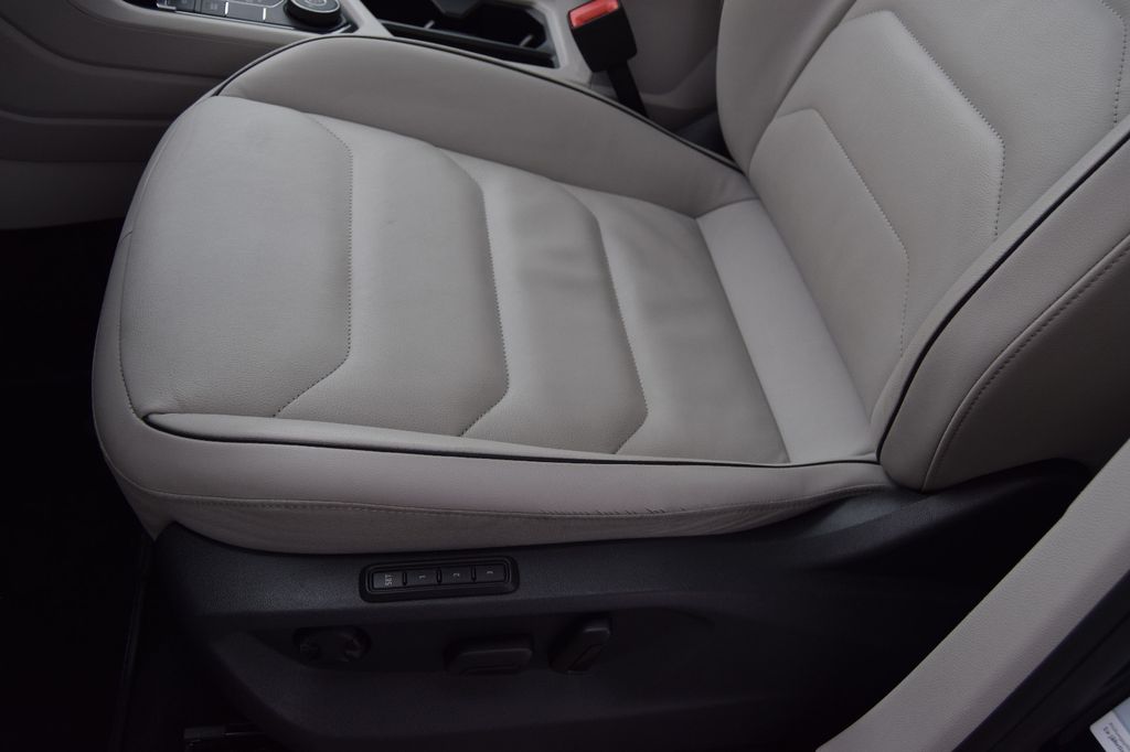Volkswagen Tiguan Allspace, 4Motion!7Sitzer! Voll Ausstatt., Automatik, aus dem Bestand von Hölscher Automobile Nordkirchen-Capelle — Ansicht 10