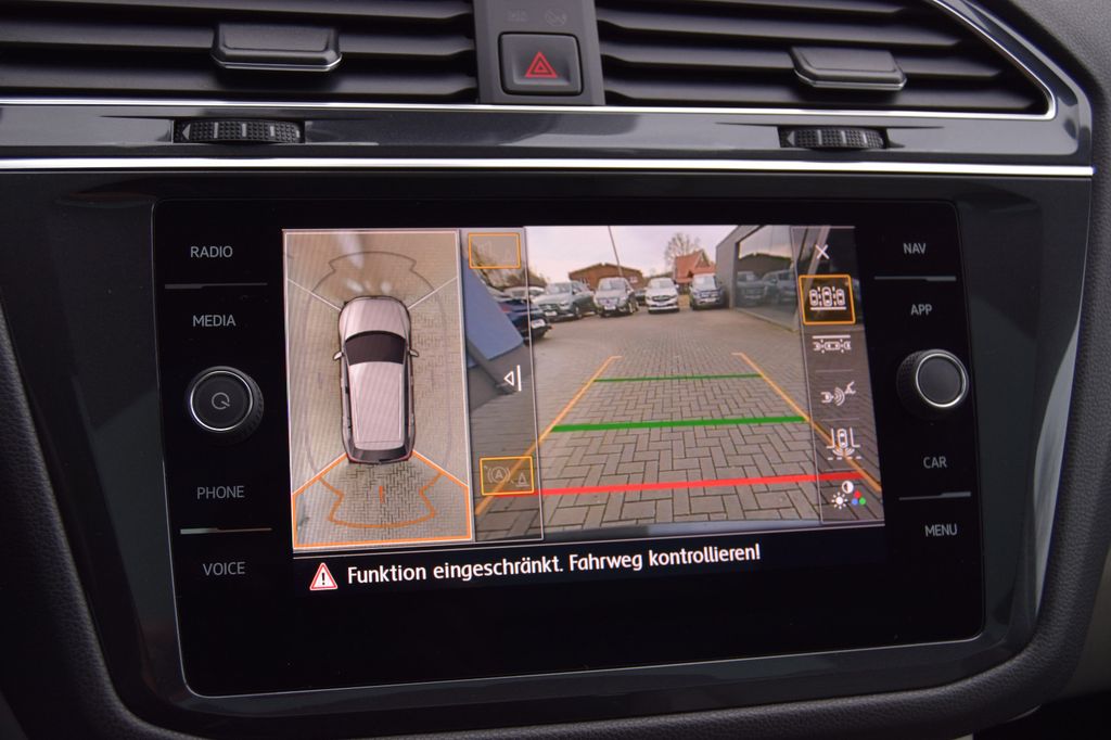 Volkswagen Tiguan Allspace, 4Motion!7Sitzer! Voll Ausstatt., Automatik, aus dem Bestand von Hölscher Automobile Nordkirchen-Capelle — Ansicht 12