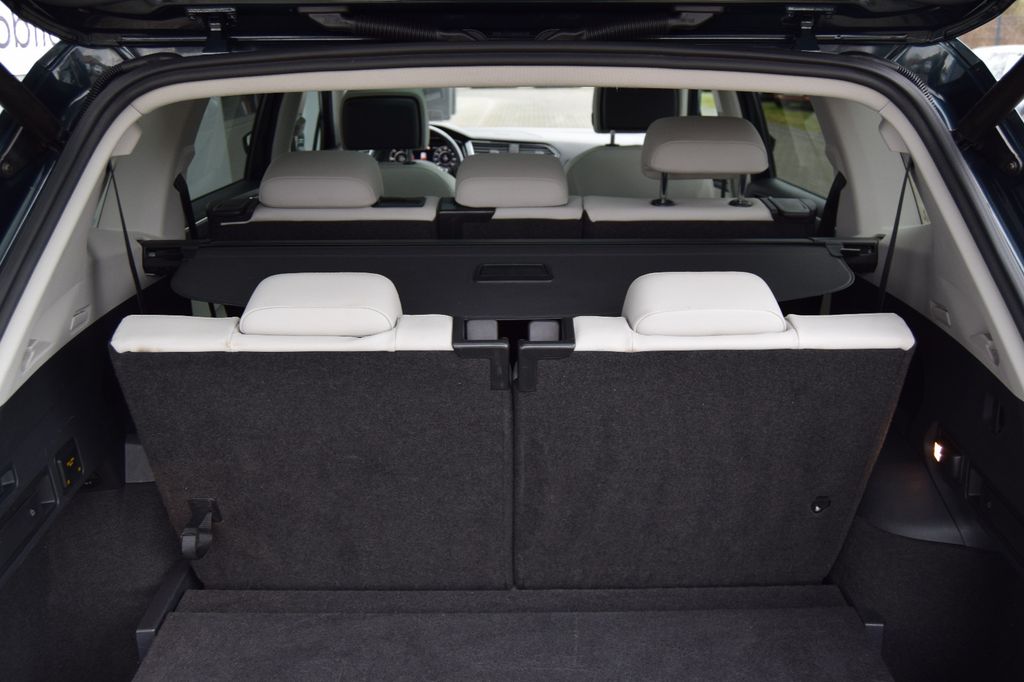 Volkswagen Tiguan Allspace, 4Motion!7Sitzer! Voll Ausstatt., Automatik, aus dem Bestand von Hölscher Automobile Nordkirchen-Capelle — Ansicht 18