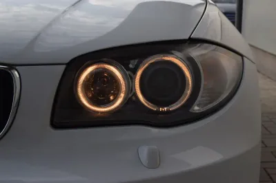 BMW 118i Cabrio, Schaltgetriebe, aus dem Bestand von Hölscher Automobile Nordkirchen-Capelle — Ansicht 7