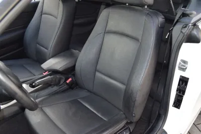BMW 118i Cabrio, Schaltgetriebe, aus dem Bestand von Hölscher Automobile Nordkirchen-Capelle — Ansicht 11