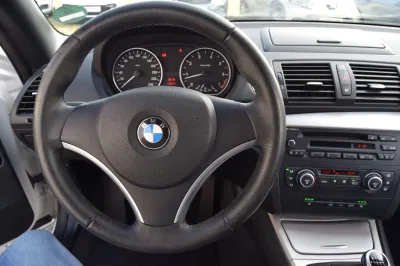 BMW 118i Cabrio, Schaltgetriebe, aus dem Bestand von Hölscher Automobile Nordkirchen-Capelle — Ansicht 13