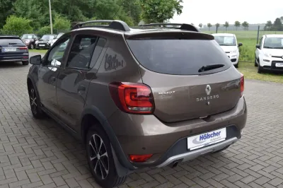Dacia Sandero Stepway, Automatik, aus dem Bestand von Hölscher Automobile Nordkirchen-Capelle — Ansicht 4