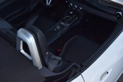 Fiat 124 Spider, Automatik, aus dem Bestand von Hölscher Automobile Nordkirchen-Capelle — Ansicht 9