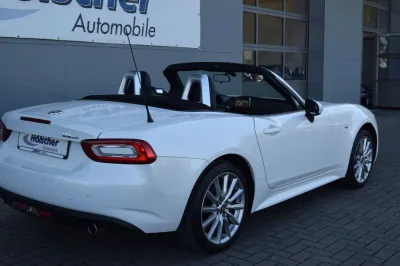 Fiat 124 Spider, Automatik, aus dem Bestand von Hölscher Automobile Nordkirchen-Capelle — Ansicht 2