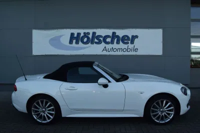 Fiat 124 Spider, Automatik, aus dem Bestand von Hölscher Automobile Nordkirchen-Capelle — Ansicht 6