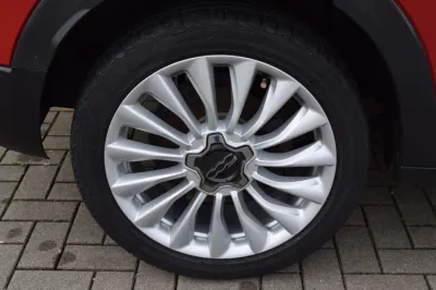 Fiat 500X Lounge, Schaltgetriebe, aus dem Bestand von Hölscher Automobile Nordkirchen-Capelle — Ansicht 6