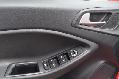 Hyundai i20 1.0 T-GDI 74kW, Schaltgetriebe, aus dem Bestand von Hölscher Automobile Nordkirchen-Capelle — Ansicht 7