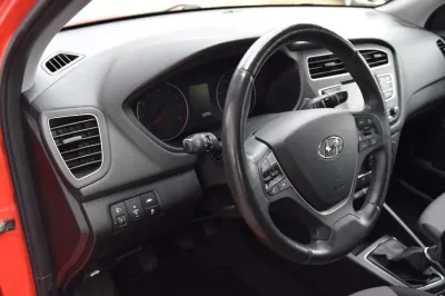 Hyundai i20 1.0 T-GDI 74kW, Schaltgetriebe, aus dem Bestand von Hölscher Automobile Nordkirchen-Capelle — Ansicht 8