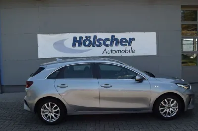 Kia cee'd / Ceed, Automatik, aus dem Bestand von Hölscher Automobile Nordkirchen-Capelle — Ansicht 5