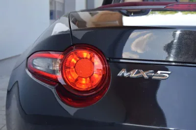 Mazda MX-5 Sakura, Schaltgetriebe, aus dem Bestand von Hölscher Automobile Nordkirchen-Capelle — Ansicht 7