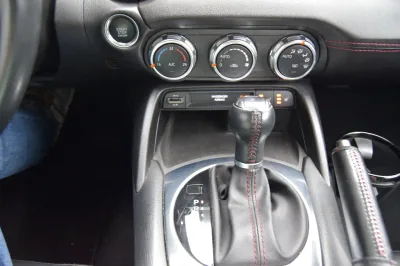 Mazda MX-5 Sports-Line RF, Automatik, aus dem Bestand von Hölscher Automobile Nordkirchen-Capelle — Ansicht 12