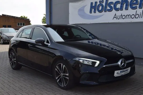Mercedes-Benz A 180, Automatik, aus dem Bestand von Hölscher Automobile Nordkirchen-Capelle — Hauptansicht