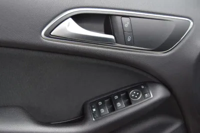 Mercedes-Benz B 180 CDI Edition 1, Automatik, aus dem Bestand von Hölscher Automobile Nordkirchen-Capelle — Ansicht 9