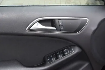 Mercedes-Benz B 180 Style, Automatik, aus dem Bestand von Hölscher Automobile Nordkirchen-Capelle — Ansicht 7