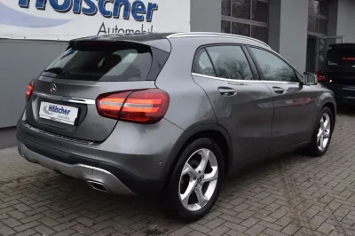 Mercedes-Benz GLA 180, Automatik, aus dem Bestand von Hölscher Automobile Nordkirchen-Capelle — Ansicht 2