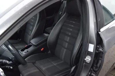 Mercedes-Benz GLA 180, Automatik, aus dem Bestand von Hölscher Automobile Nordkirchen-Capelle — Ansicht 10