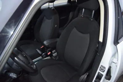 MINI Cooper Countryman, Schaltgetriebe, aus dem Bestand von Hölscher Automobile Nordkirchen-Capelle — Ansicht 11