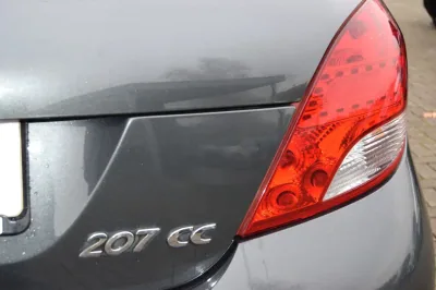 Peugeot 207 Cabrio Premium, Schaltgetriebe, aus dem Bestand von Hölscher Automobile Nordkirchen-Capelle — Ansicht 8