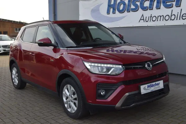 SsangYong Tivoli 2WD, Automatik, aus dem Bestand von Hölscher Automobile Nordkirchen-Capelle — Hauptansicht
