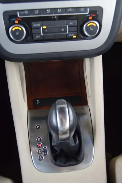 VW Eos Exclusive, Automatik, aus dem Bestand von Hölscher Automobile Nordkirchen-Capelle — Ansicht 11
