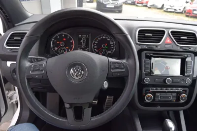 VW Eos Exclusive, Automatik, aus dem Bestand von Hölscher Automobile Nordkirchen-Capelle — Ansicht 14