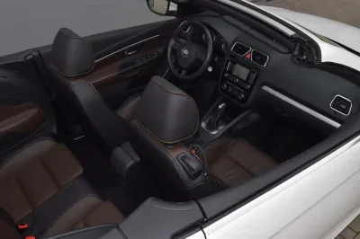 VW Eos Exclusive, Automatik, aus dem Bestand von Hölscher Automobile Nordkirchen-Capelle — Ansicht 16