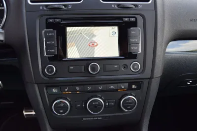 VW Golf Exclusive Cab, Automatik, aus dem Bestand von Hölscher Automobile Nordkirchen-Capelle — Ansicht 13