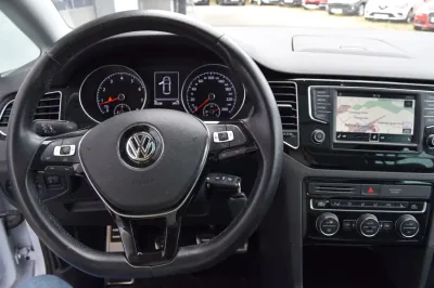 VW Golf Sportsv Sound, Schaltgetriebe, aus dem Bestand von Hölscher Automobile Nordkirchen-Capelle — Ansicht 14