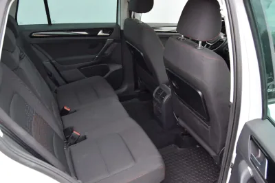 VW Golf Sportsv Sound, Schaltgetriebe, aus dem Bestand von Hölscher Automobile Nordkirchen-Capelle — Ansicht 15
