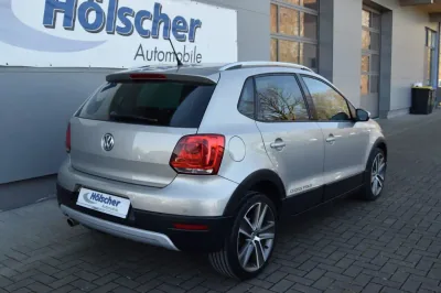 VW Polo V CrossPolo, Automatik, aus dem Bestand von Hölscher Automobile Nordkirchen-Capelle — Ansicht 2