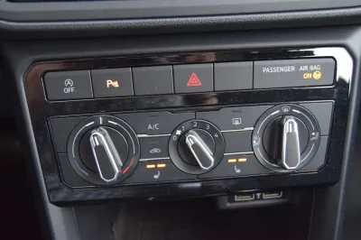 VW T-Cross 85kW DSG Style, Automatik, aus dem Bestand von Hölscher Automobile Nordkirchen-Capelle — Ansicht 11
