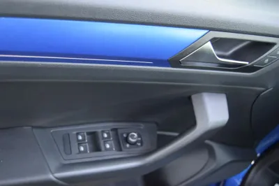VW T-Roc Cab R-Line, Automatik, aus dem Bestand von Hölscher Automobile Nordkirchen-Capelle — Ansicht 9