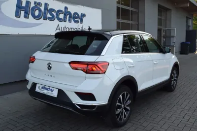 VW T-Roc Style, Automatik, aus dem Bestand von Hölscher Automobile Nordkirchen-Capelle — Ansicht 2