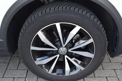 VW T-Roc Style, Automatik, aus dem Bestand von Hölscher Automobile Nordkirchen-Capelle — Ansicht 6