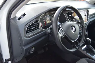 VW T-Roc Style, Automatik, aus dem Bestand von Hölscher Automobile Nordkirchen-Capelle — Ansicht 9