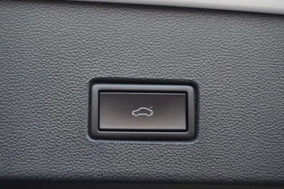 VW T-Roc Style, Automatik, aus dem Bestand von Hölscher Automobile Nordkirchen-Capelle — Ansicht 15